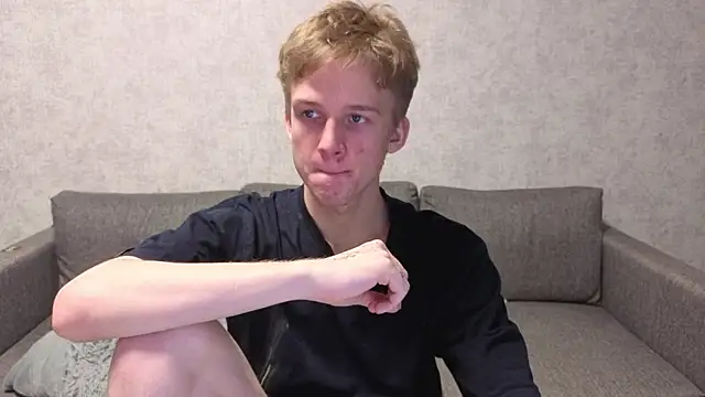 Snapshot of sweetserenity5 chatting on January 17, 1:38 pm sweetserenity5 online show from January 17, 1:38 pm