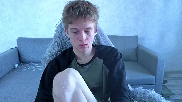 Snapshot of sweetserenity5 chatting on February 2, 7:29 am sweetserenity5 online show from February 2, 7:29 am