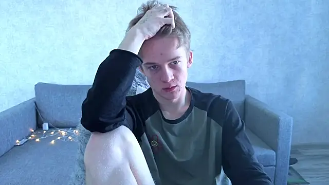 Snapshot of sweetserenity5 chatting on February 5, 6:29 am sweetserenity5 online show from February 5, 6:29 am