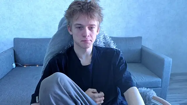 Snapshot of sweetserenity5 chatting on February 19, 6:42 am sweetserenity5 online show from February 19, 6:42 am