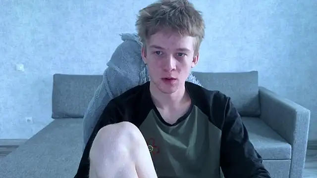 Snapshot of sweetserenity5 chatting on March 18, 7:00 am sweetserenity5 online show from March 18, 7:00 am