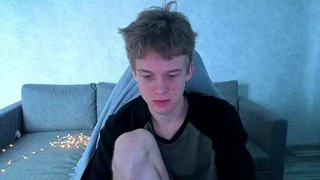 Snapshot of sweetserenity5 chatting on March 26, 6:19 am sweetserenity5 online show from March 26, 6:19 am