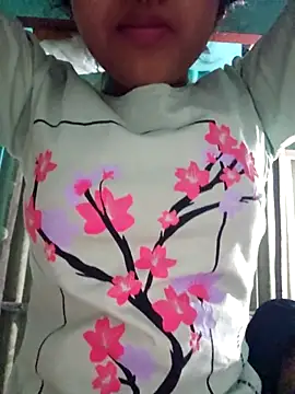 Snapshot of hotbaby_5 chatting on February 28, 2:01 am hotbaby 5 online show from February 28, 2:01 am