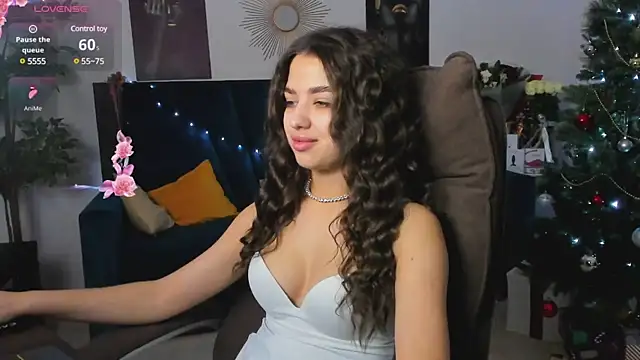 CharleneWoods online show from December 31, 7:42 am