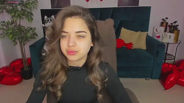CharleneWoods online show from February 11, 4:33 am