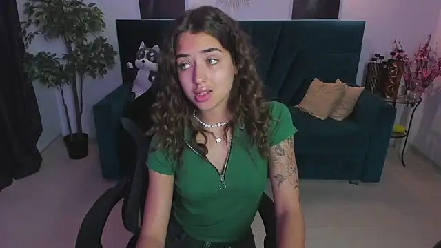 CharleneWoods online show from September 13, 2:17 pm