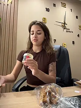 Snapshot of CharleneWoods chatting on October 26, 6:08 am CharleneWoods online show from October 26, 6:08 am