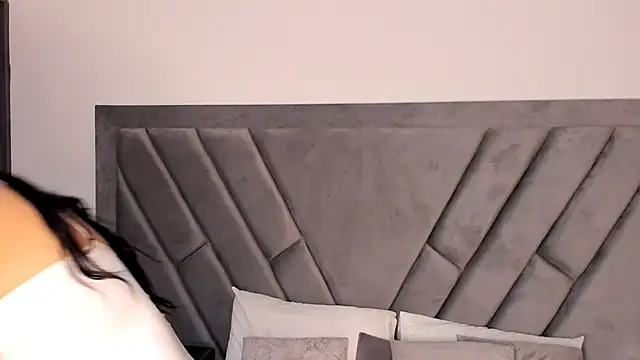 Snapshot of nataliee_foster chatting on January 15, 11:21 am nataliee foster online show from January 15, 11:21 am