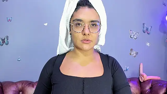 Kaira mosse online show from October 22, 11:21 am