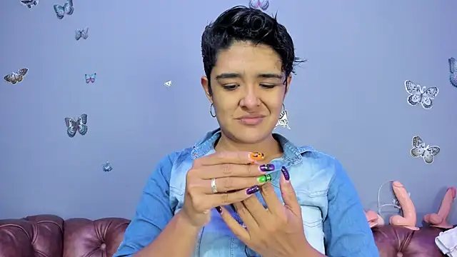 Kaira mosse online show from November 20, 11:43 am