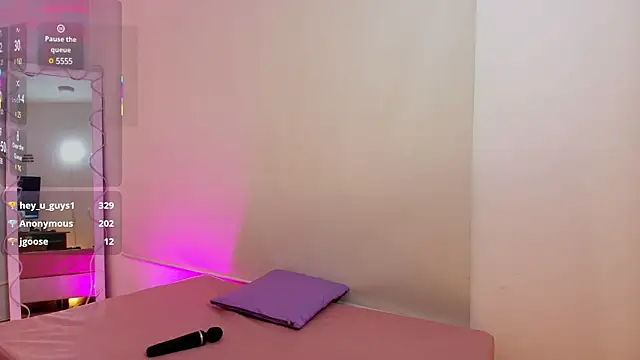 Snapshot of Brendda_tay chatting on February 24, 6:38 am Brendda tay online show from February 24, 6:38 am