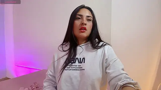 Snapshot of Brendda_tay chatting on March 14, 9:35 am Brendda tay online show from March 14, 9:35 am