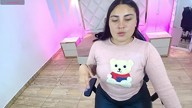 Snapshot of Brendda_tay chatting on September 14, 3:05 am Brendda tay online show from September 14, 3:05 am