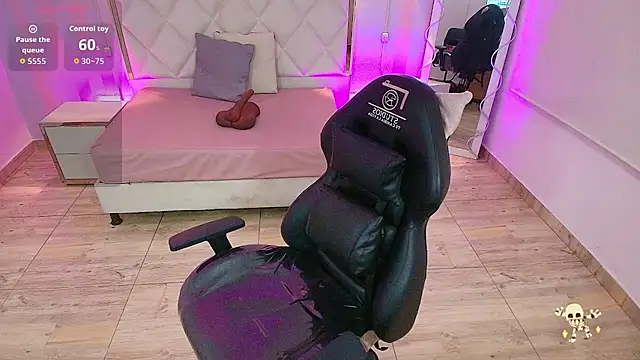 Snapshot of Brendda_tay chatting on November 2, 3:20 am Brendda tay online show from November 2, 3:20 am