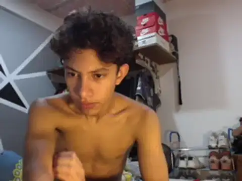 Snapshot of ferchitibellako chatting on December 18, 4:49 pm ferchitibellako online show from December 18, 4:49 pm