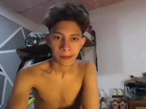 Snapshot of ferchitibellako chatting on December 28, 5:33 am ferchitibellako online show from December 28, 5:33 am