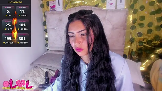 Snapshot of cristalconnorr chatting on May 8, 2:44 pm cristalconnorr online show from May 8, 2:44 pm