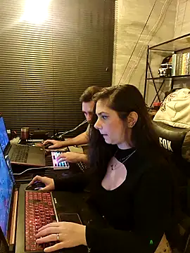 CoelhinhaGostosa online show from December 4, 7:06 am