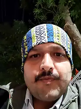 Snapshot of Akhil3290 chatting on January 10, 3:27 pm Akhil3290 online show from January 10, 3:27 pm