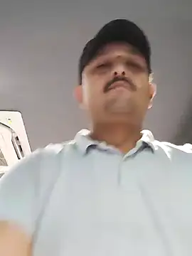 Snapshot of Akhil3290 chatting on January 22, 4:23 pm Akhil3290 online show from January 22, 4:23 pm