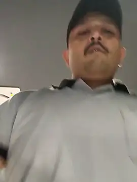 Snapshot of Akhil3290 chatting on February 26, 2:57 pm Akhil3290 online show from February 26, 2:57 pm