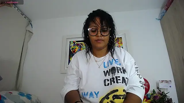 Snapshot of miajoseph_ chatting on February 17, 7:04 am miajoseph online show from February 17, 7:04 am