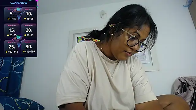 Snapshot of miajoseph_ chatting on March 21, 4:17 am miajoseph online show from March 21, 4:17 am