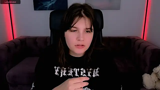 Ruyjin Choi online show from October 19, 10:38 am