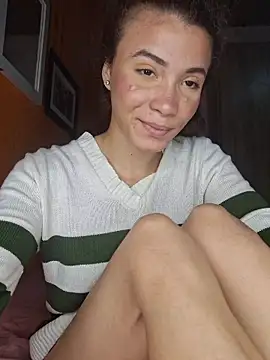 HelenHoltz online show from May 2, 2:49 am