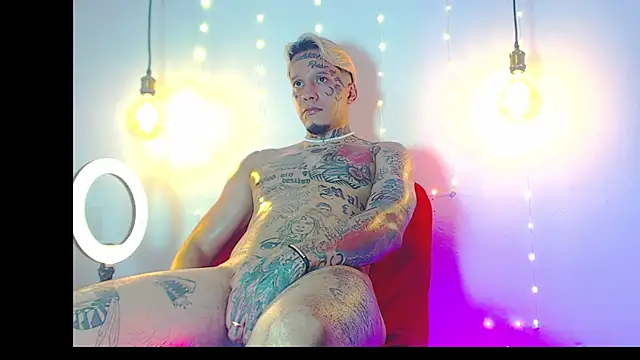 Snapshot of daimond_hope666 chatting on February 3, 6:24 am daimond hope666 online show from February 3, 6:24 am