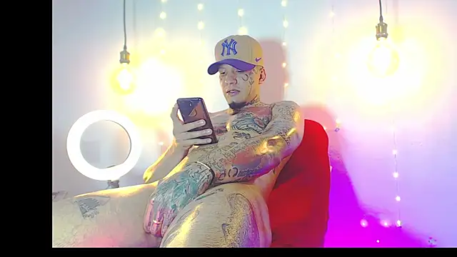 Snapshot of daimond_hope666 chatting on February 6, 6:08 am daimond hope666 online show from February 6, 6:08 am