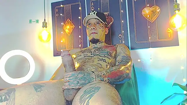 Snapshot of daimond_hope666 chatting on March 1, 9:59 pm daimond hope666 online show from March 1, 9:59 pm