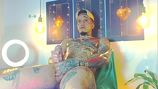 Snapshot of daimond_hope666 chatting on March 4, 9:54 pm daimond hope666 online show from March 4, 9:54 pm