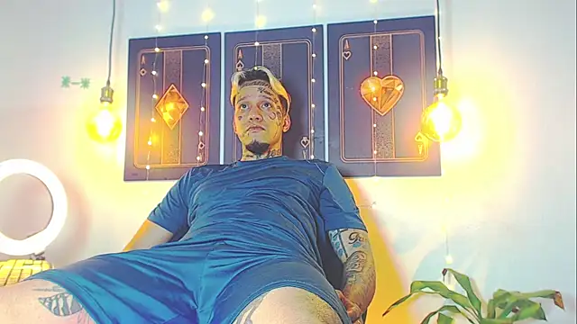 Snapshot of daimond_hope666 chatting on March 5, 8:42 pm daimond hope666 online show from March 5, 8:42 pm