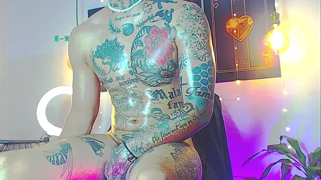 Snapshot of daimond_hope666 chatting on March 9, 8:51 am daimond hope666 online show from March 9, 8:51 am