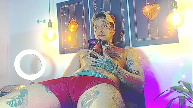 Snapshot of daimond_hope666 chatting on March 10, 6:38 am daimond hope666 online show from March 10, 6:38 am