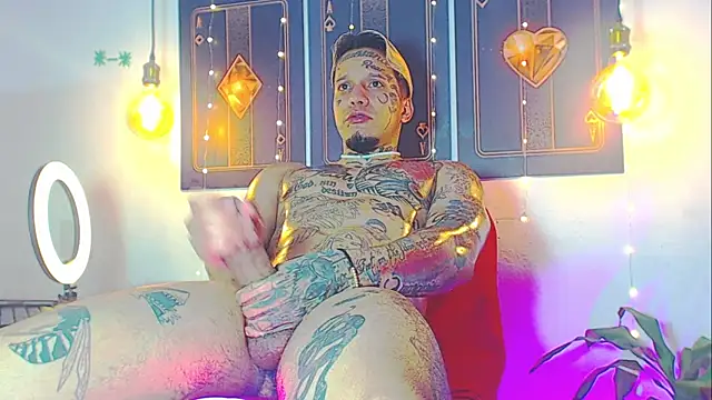 Snapshot of daimond_hope666 chatting on March 10, 7:40 pm daimond hope666 online show from March 10, 7:40 pm