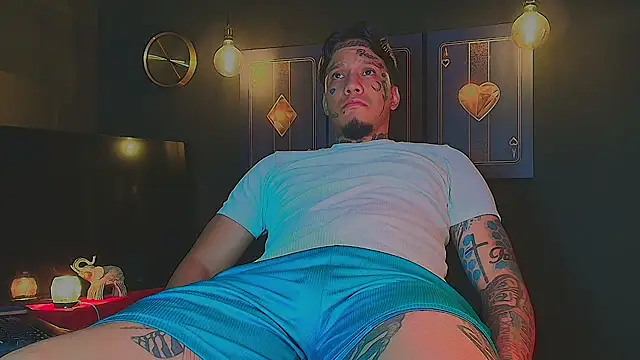 Snapshot of daimond_hope666 chatting on September 25, 8:23 pm daimond hope666 online show from September 25, 8:23 pm