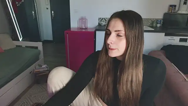 ce leste   online show from October 2, 3:19 pm