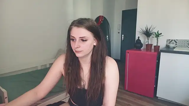 Snapshot of ce_leste__ chatting on February 26, 12:37 pm ce leste online show from February 26, 12:37 pm