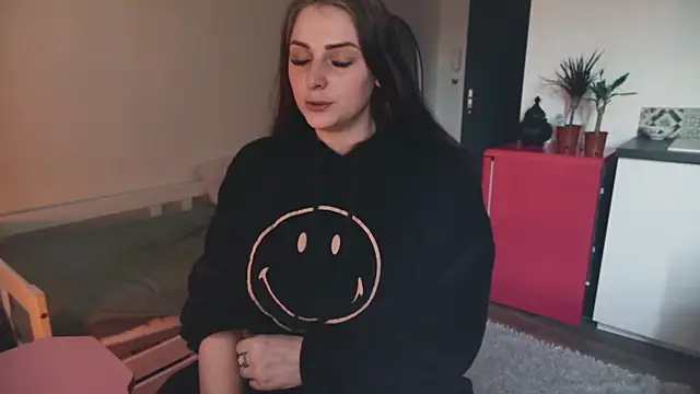 Snapshot of ce_leste__ chatting on March 2, 8:10 am ce leste online show from March 2, 8:10 am