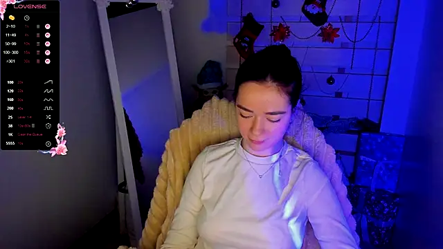 Snapshot of Bella_XO chatting on January 7, 8:39 am Bella XO online show from January 7, 8:39 am