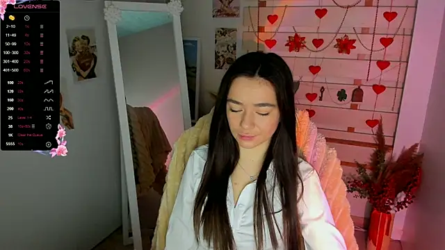 Snapshot of Bella_XO chatting on February 9, 7:34 am Bella XO online show from February 9, 7:34 am