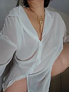 EvaNights online show from December 22, 9:09 pm