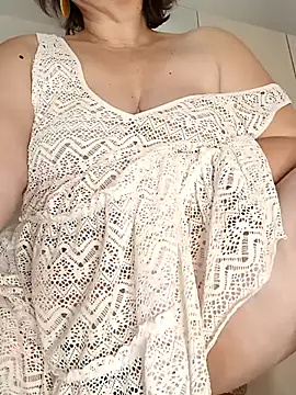 EvaNights online show from October 12, 8:30 pm