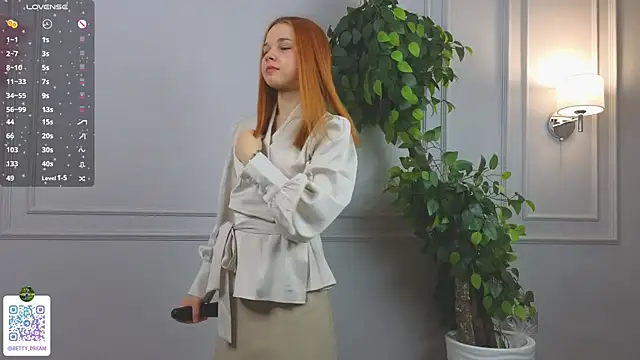 Snapshot of OdetteHarwick chatting on January 2, 7:12 am OdetteHarwick online show from January 2, 7:12 am