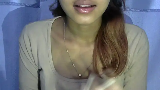 Snapshot of jassi-just18 chatting on December 5, 9:39 am jassi-just18 online show from December 5, 9:39 am