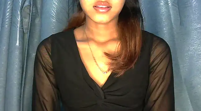 Snapshot of jassi-just18 chatting on December 24, 3:47 pm jassi-just18 online show from December 24, 3:47 pm