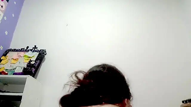 Snapshot of PetiteIvoryQueen19 chatting on March 9, 5:06 pm PetiteIvoryQueen19 online show from March 9, 5:06 pm