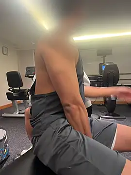 Snapshot of frnk30151 chatting on March 27, 4:07 pm frnk30151 online show from March 27, 4:07 pm